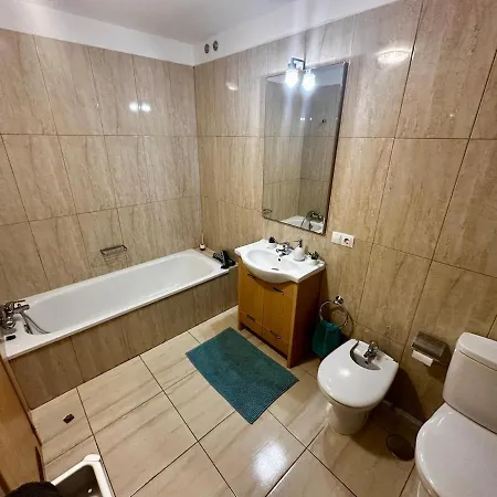 Апартаменты Spacious Flat Near The Sea *