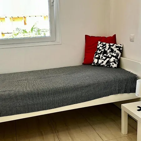 Spacious Flat Near The Sea Апартаменты