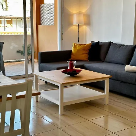 Апартаменты Spacious Flat Near The Sea